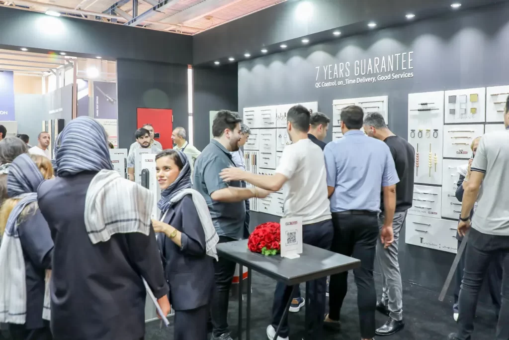 غرفه HTN در نمایشگاه