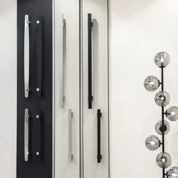 pull entrance door handle